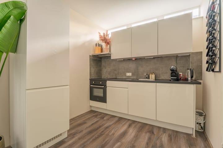 Foto 5 van Rijnsburgerweg 72-A