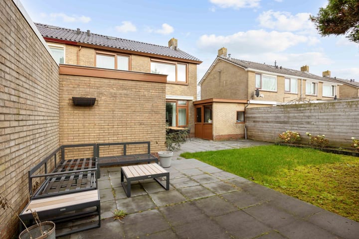 Photo 36 of KN Kuperusstrjitte 9