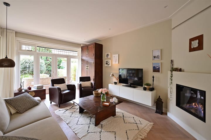 Photo 3 of Van der Helstlaan 17