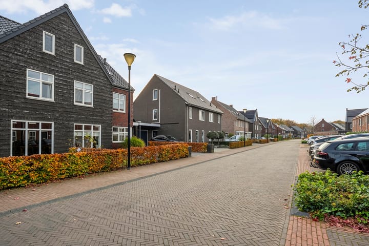 Photo 53 of Mantelspeld 14