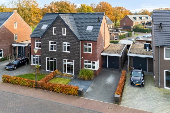 Photo 56 of Mantelspeld 14