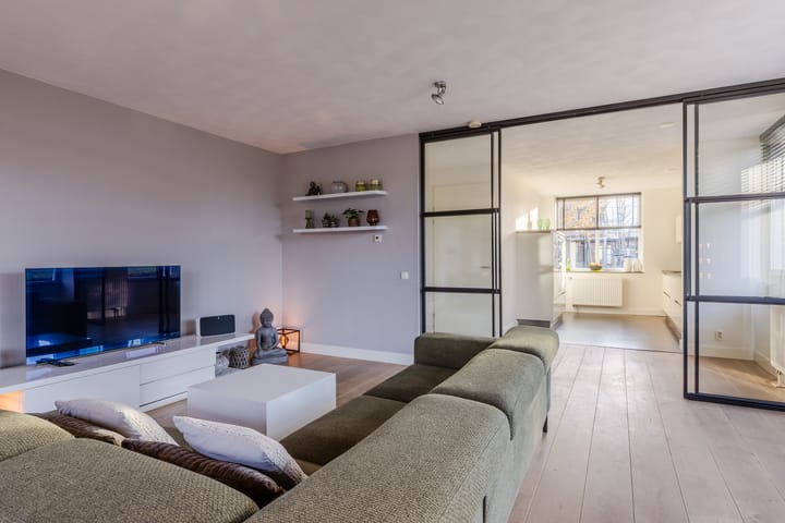 Photo 5 of Veenendaalstraat 123