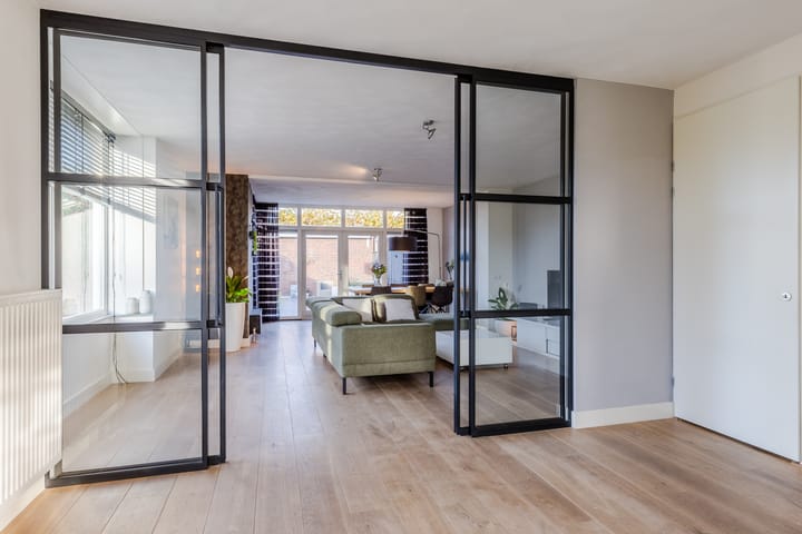 Photo 7 of Veenendaalstraat 123