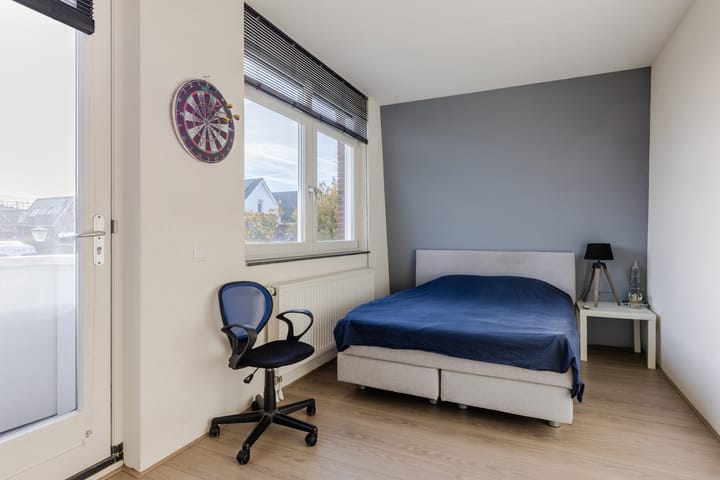 Photo 16 of Veenendaalstraat 123