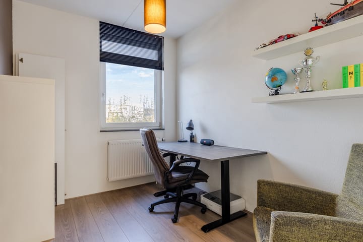 Photo 20 of Veenendaalstraat 123