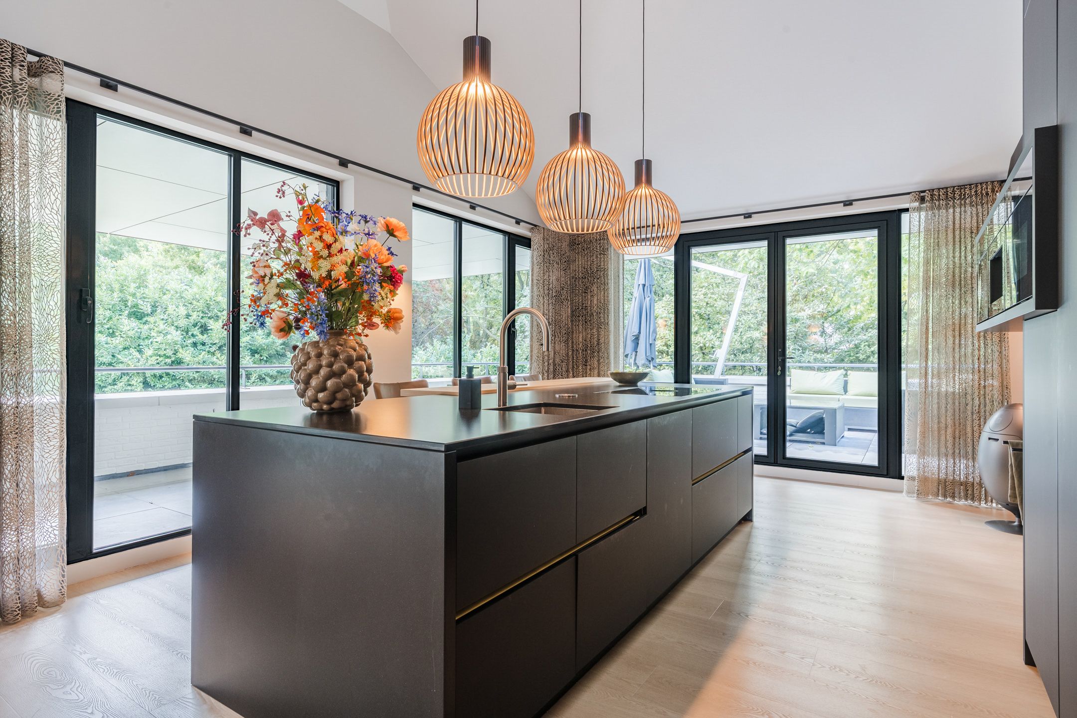 Foto 15 van Tilburgseweg 153-03