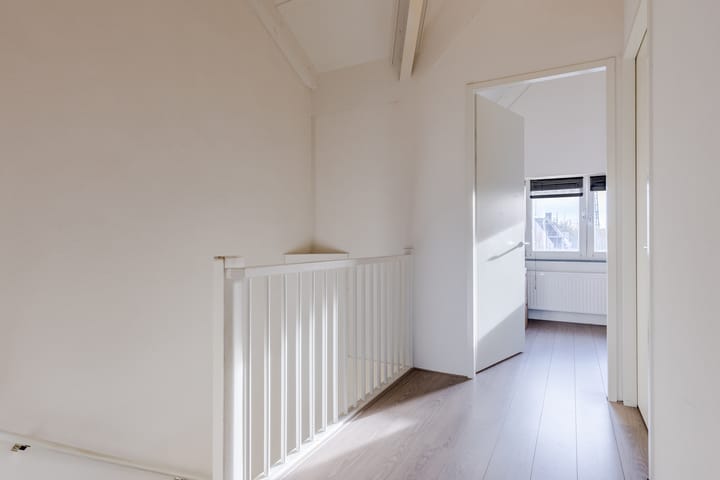 Photo 31 of Veenendaalstraat 123