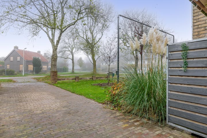 Photo 44 of Galamalaan 16