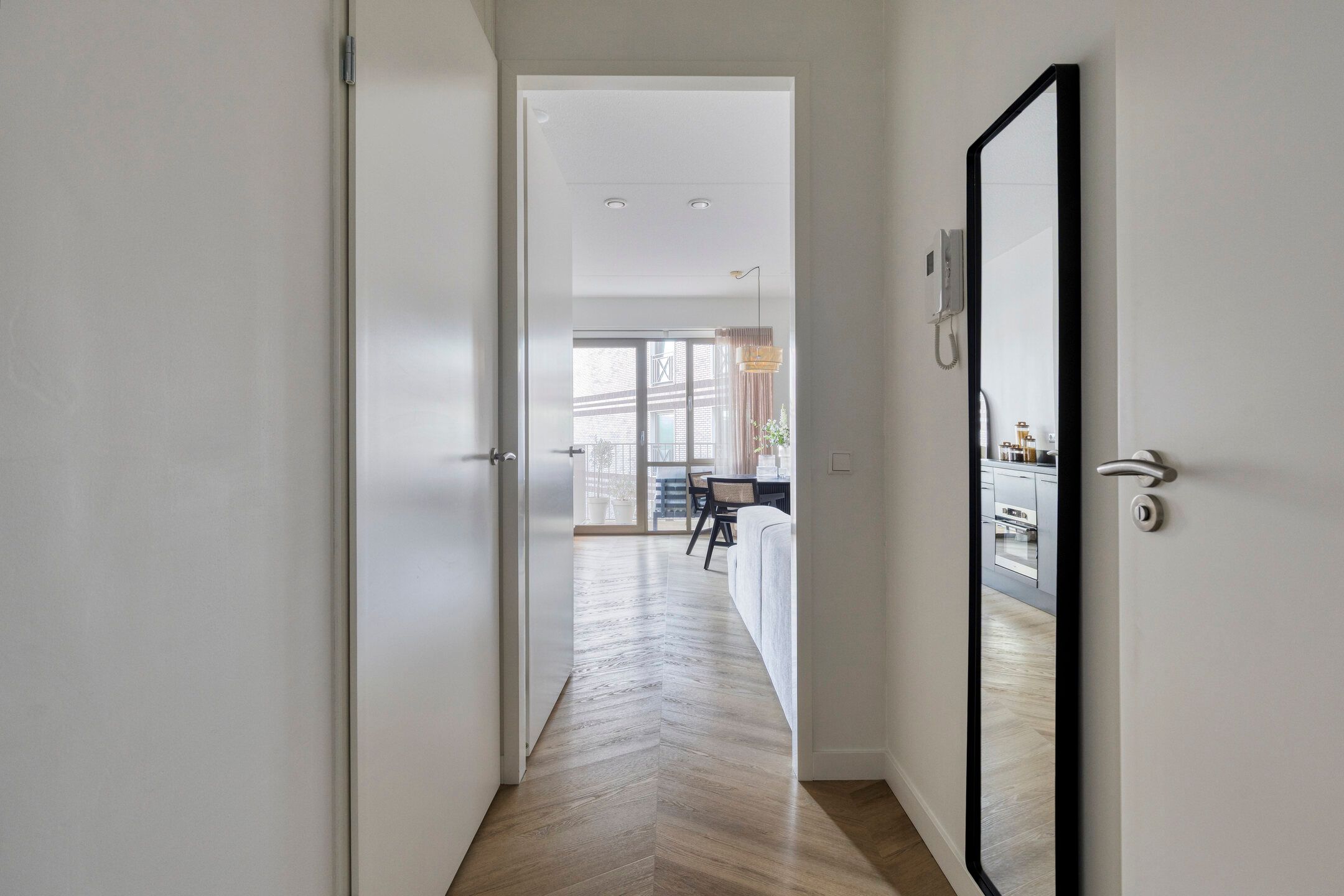 Photo 3 of Kanseliersplein 181