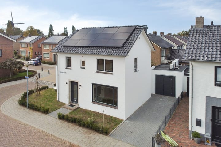 Photo 49 of Boterbloemstraat 1