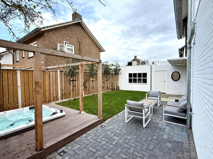 Photo 39 of Boterbloemstraat 1