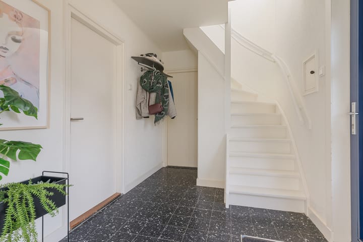 Photo 10 of Vlassert 34