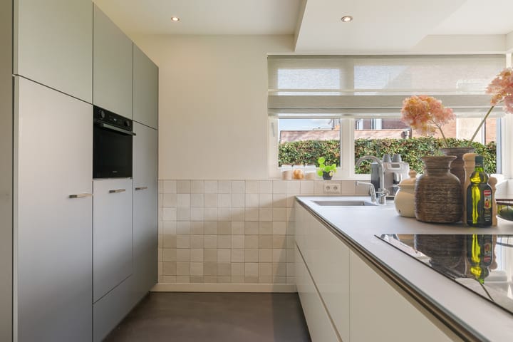 Photo 21 of Vlassert 34