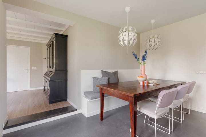 Photo 23 of Vlassert 34