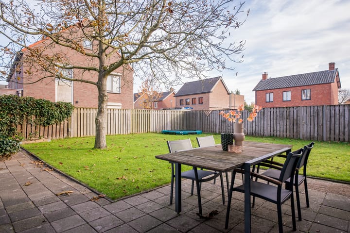 Photo 28 of Vlassert 34