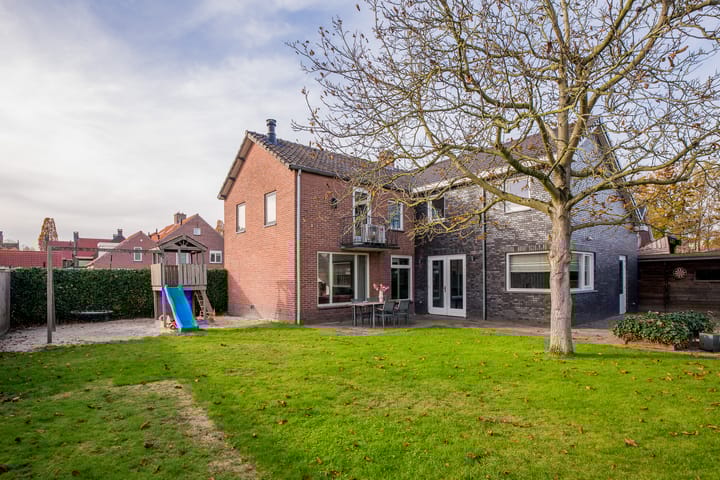 Photo 32 of Vlassert 34