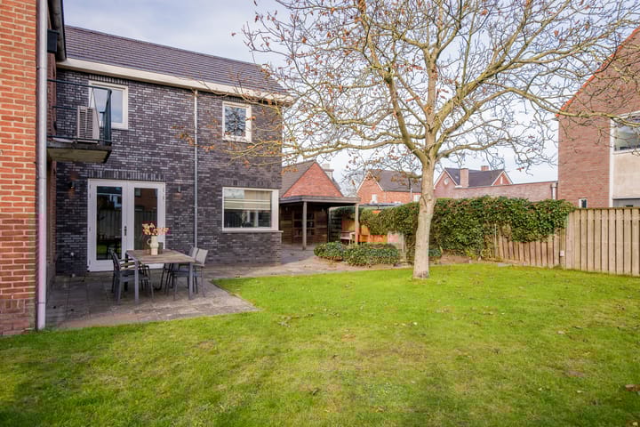 Photo 33 of Vlassert 34