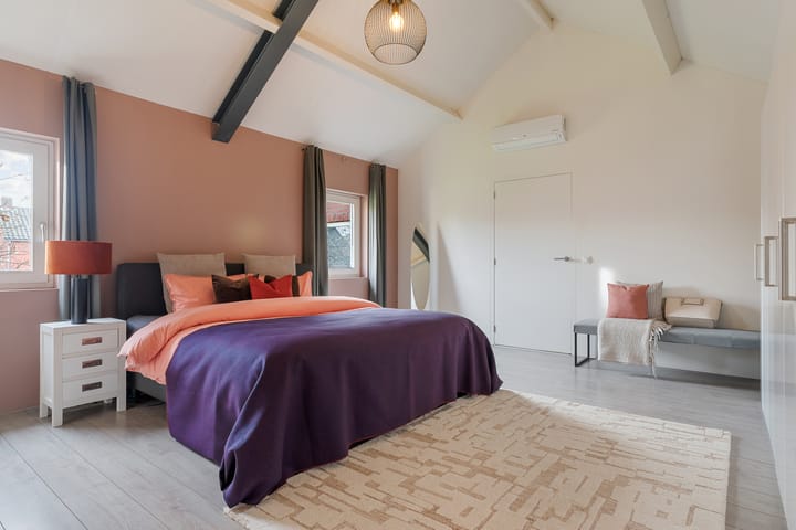 Photo 38 of Vlassert 34