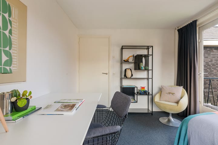 Photo 40 of Vlassert 34