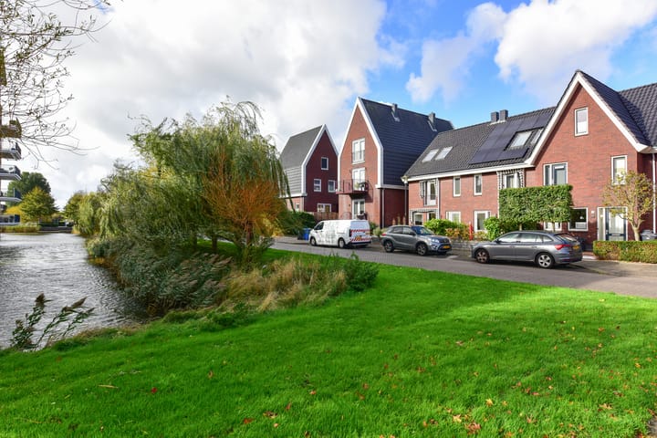 Photo 20 of Linksachterstraat 1