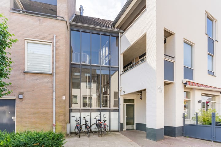 Photo 4 of Marktstraat 1-S