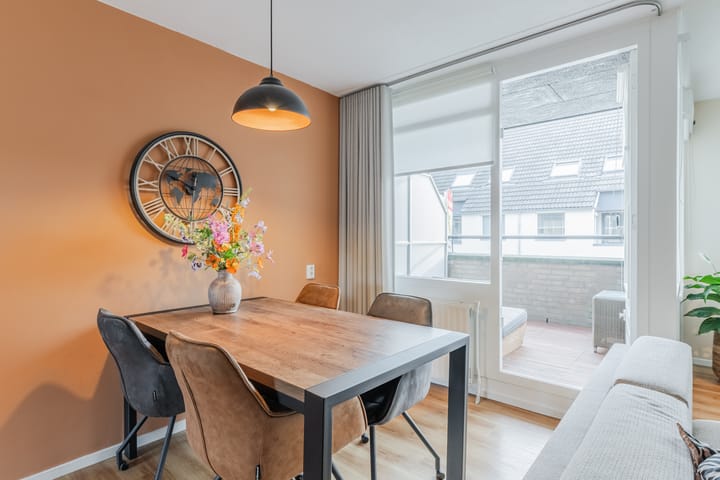 Photo 11 of Marktstraat 1-S