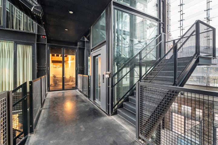 Photo 10 of Lloydstraat 66