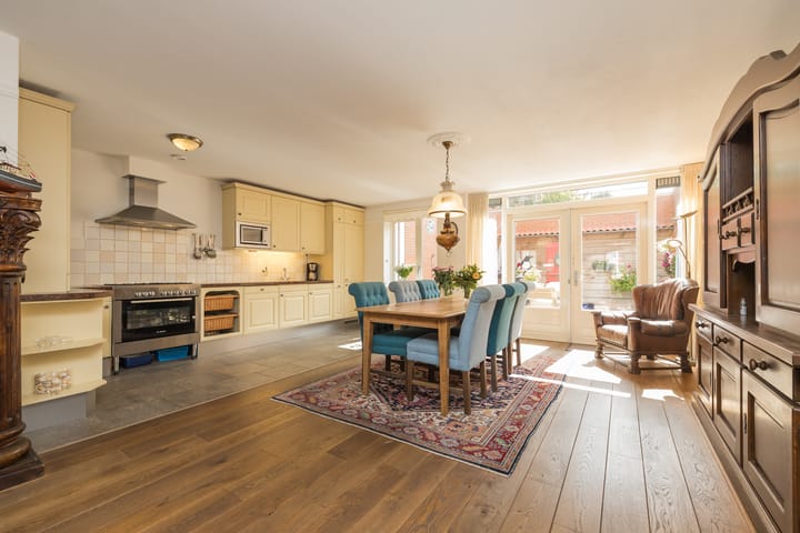 Prins Hendrikkade 48 main image