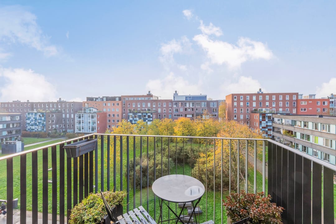 Photo 2 of Sumatrakade 589