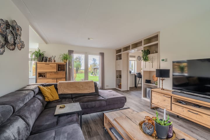 Foto 24 van Hamrikkerweg 118-A