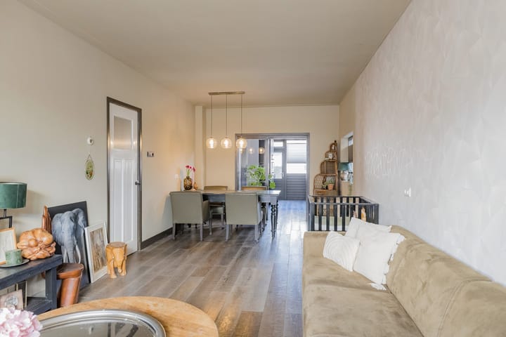 Foto 10 van Trompstraat 78