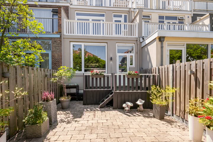 Foto 7 van Thomas à Kempisstraat 12