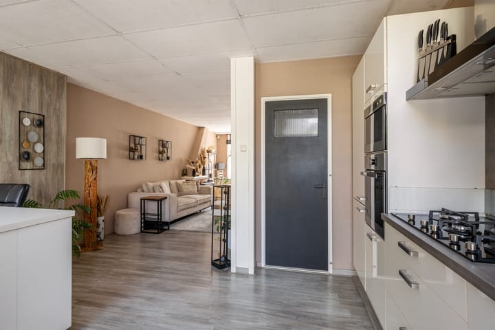 Foto 11 van Thomas à Kempisstraat 12