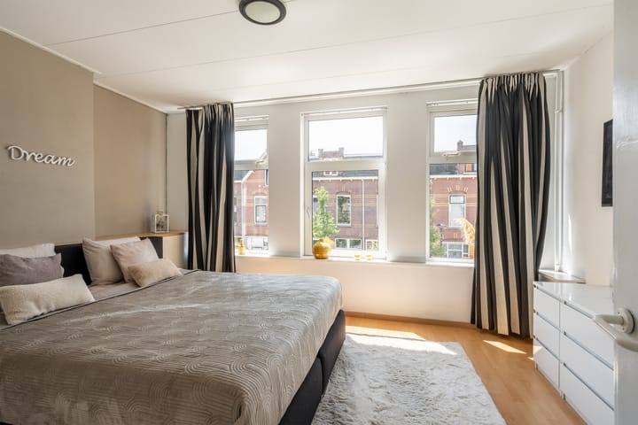 Foto 15 van Thomas à Kempisstraat 12