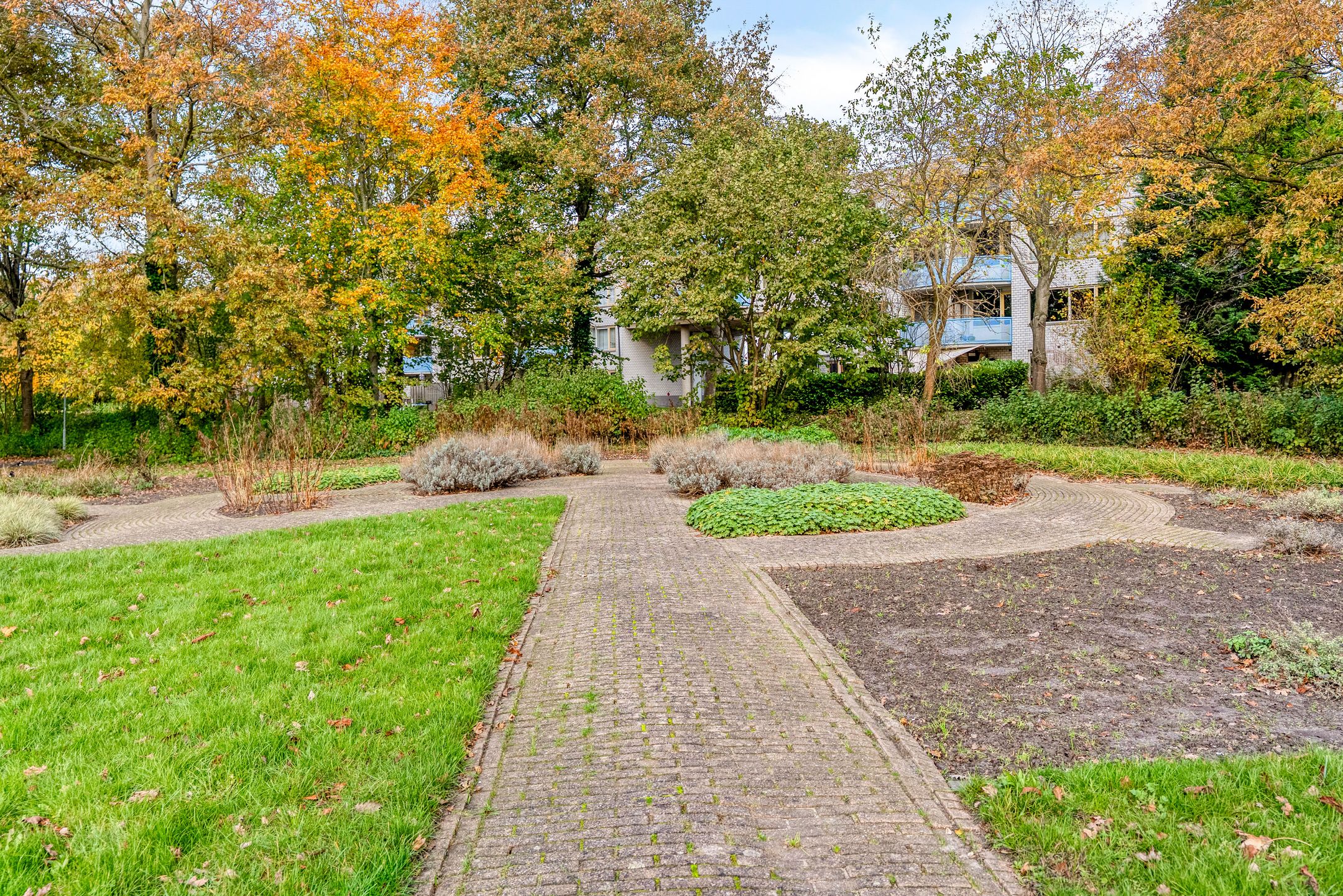 Foto 30 van Louis Armstrongweg 56-L