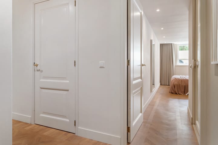 Photo 32 of Admiraal van Gentstraat 67