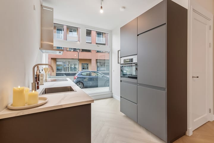 Foto 12 van Spoorstraat 14