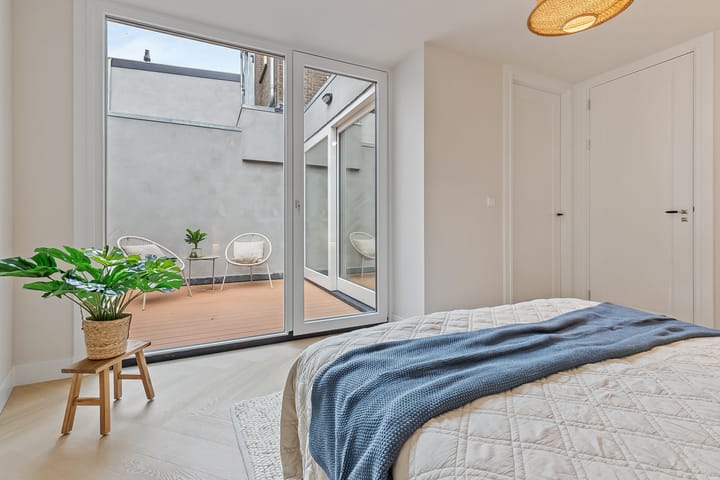 Foto 18 van Spoorstraat 14