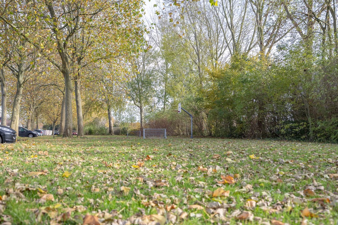 Foto 31 van 1e Hollandiastraat 27