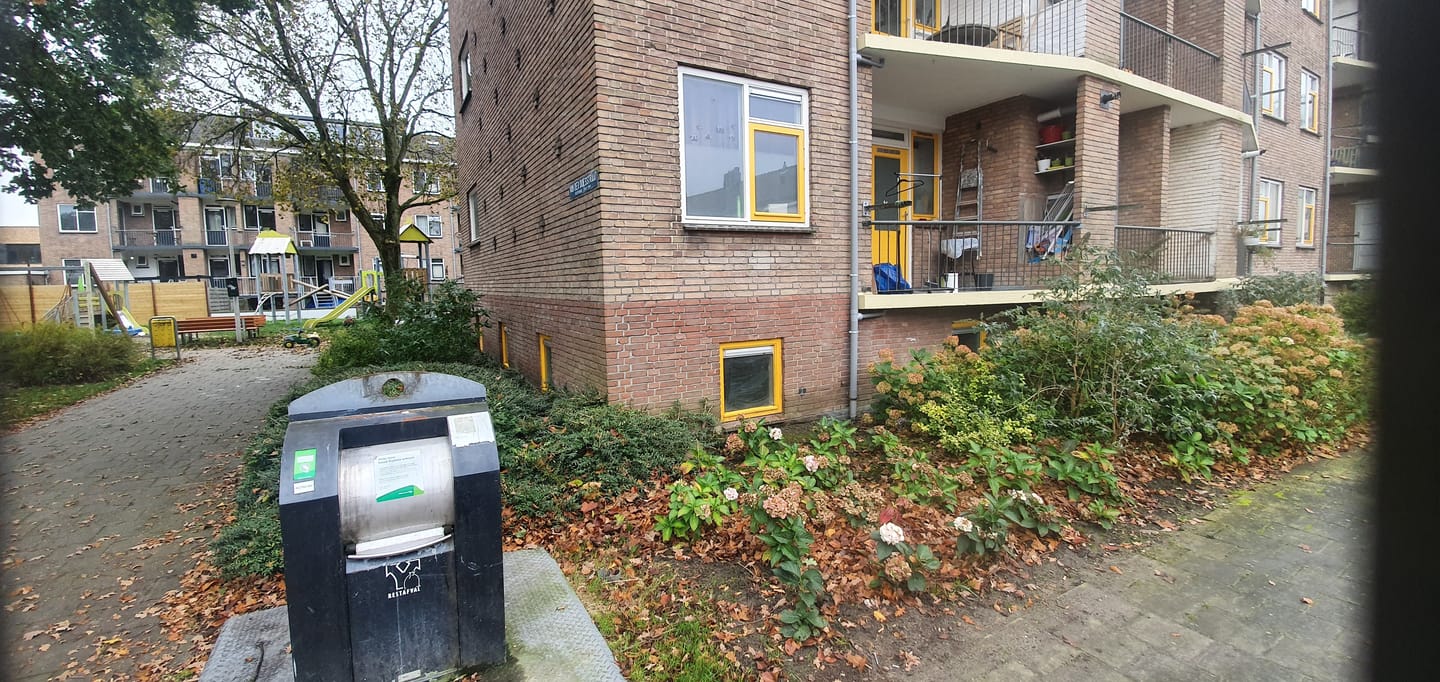 Bekijk foto 3 van Van der Doesstraat 7K