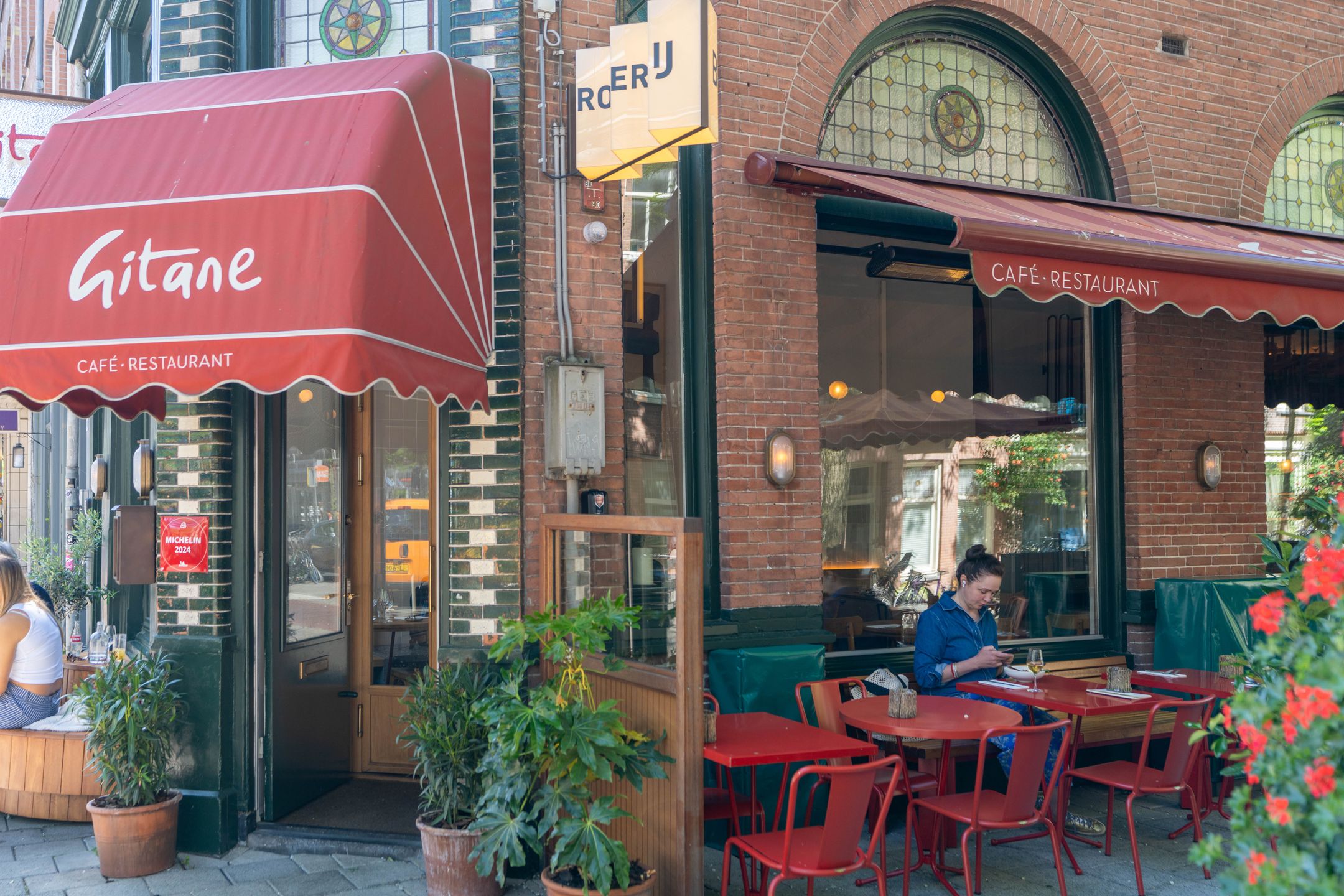 Foto 30 van Brederodestraat 58-4