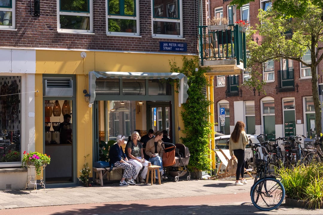 Foto 31 van Brederodestraat 58-4