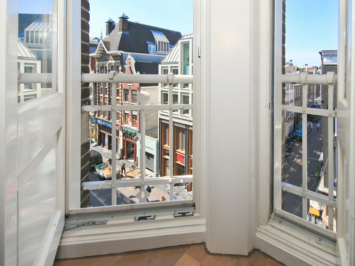 Photo 16 of Lange Leidsedwarsstraat 9-C