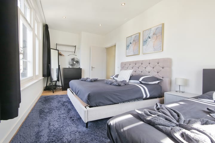 Photo 17 of Lange Leidsedwarsstraat 9-C