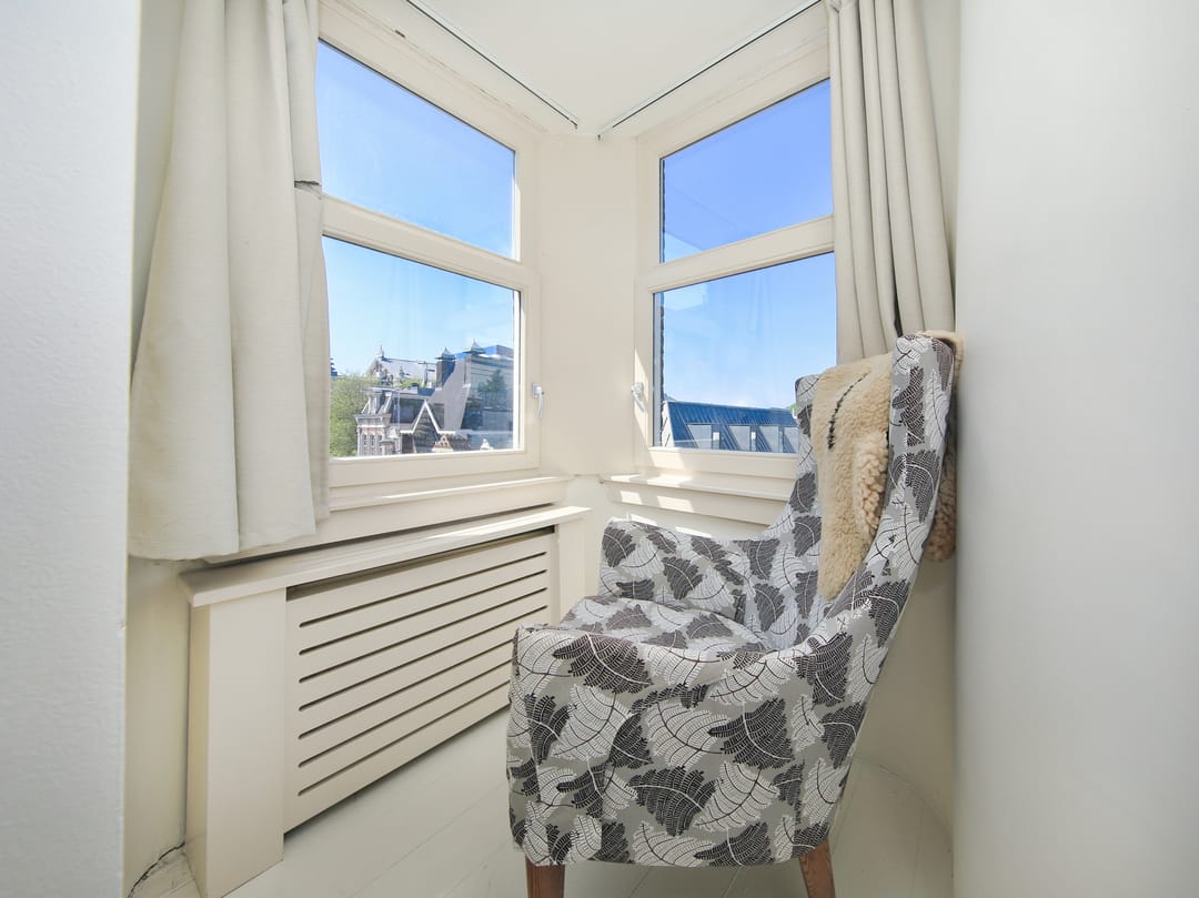 Photo 32 of Lange Leidsedwarsstraat 9-C