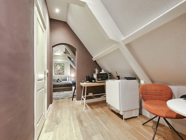 Photo 32 of Lange Leidsedwarsstraat 9-D