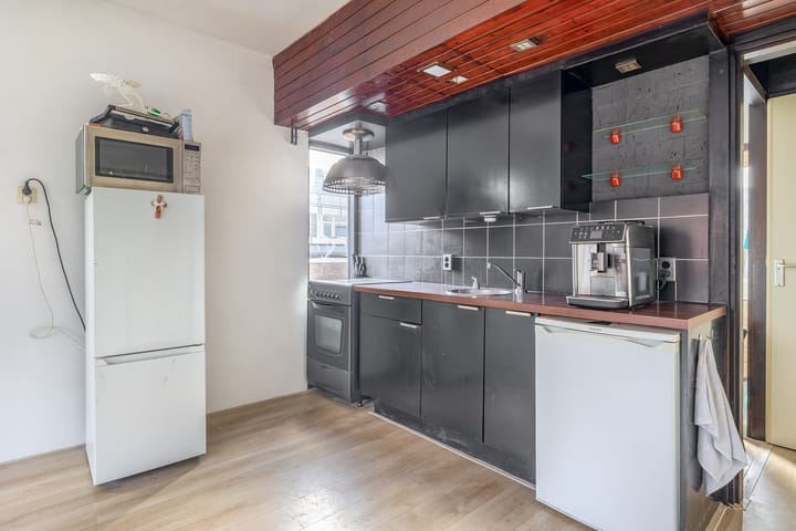 Photo 11 of Geulstraat 23