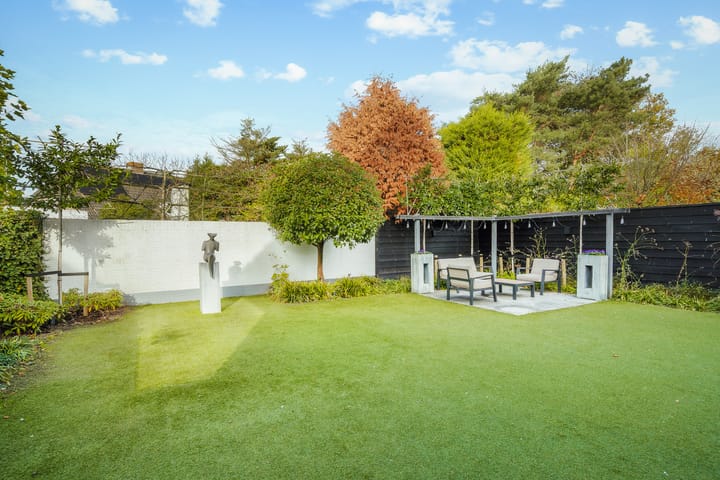 Photo 39 of Granaat 9