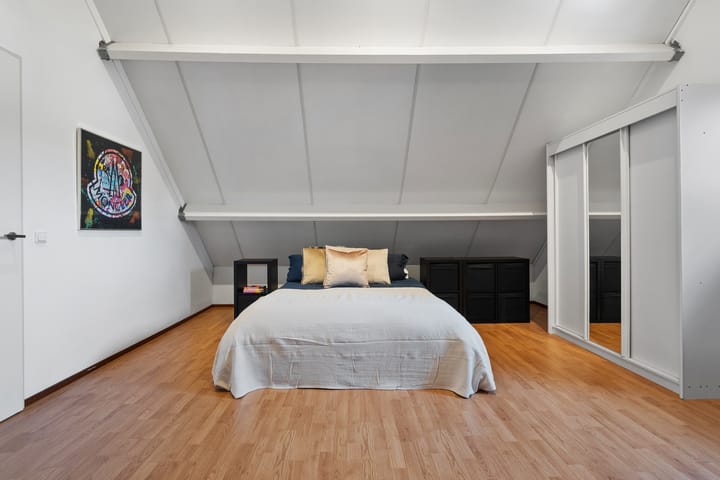 Photo 66 of Granaat 9