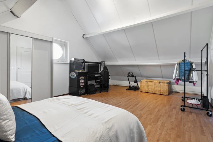 Photo 67 of Granaat 9